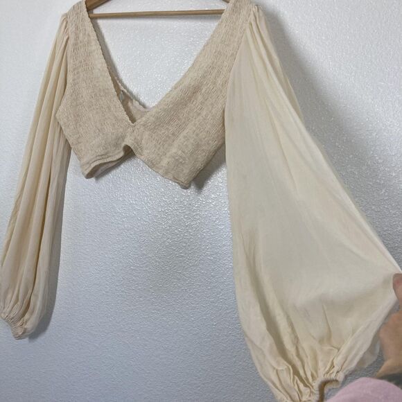 Indah Biru Crop Top Womens M Beige Smocked Sheer Balloon Sleeve Boho - Picture 11 of 16